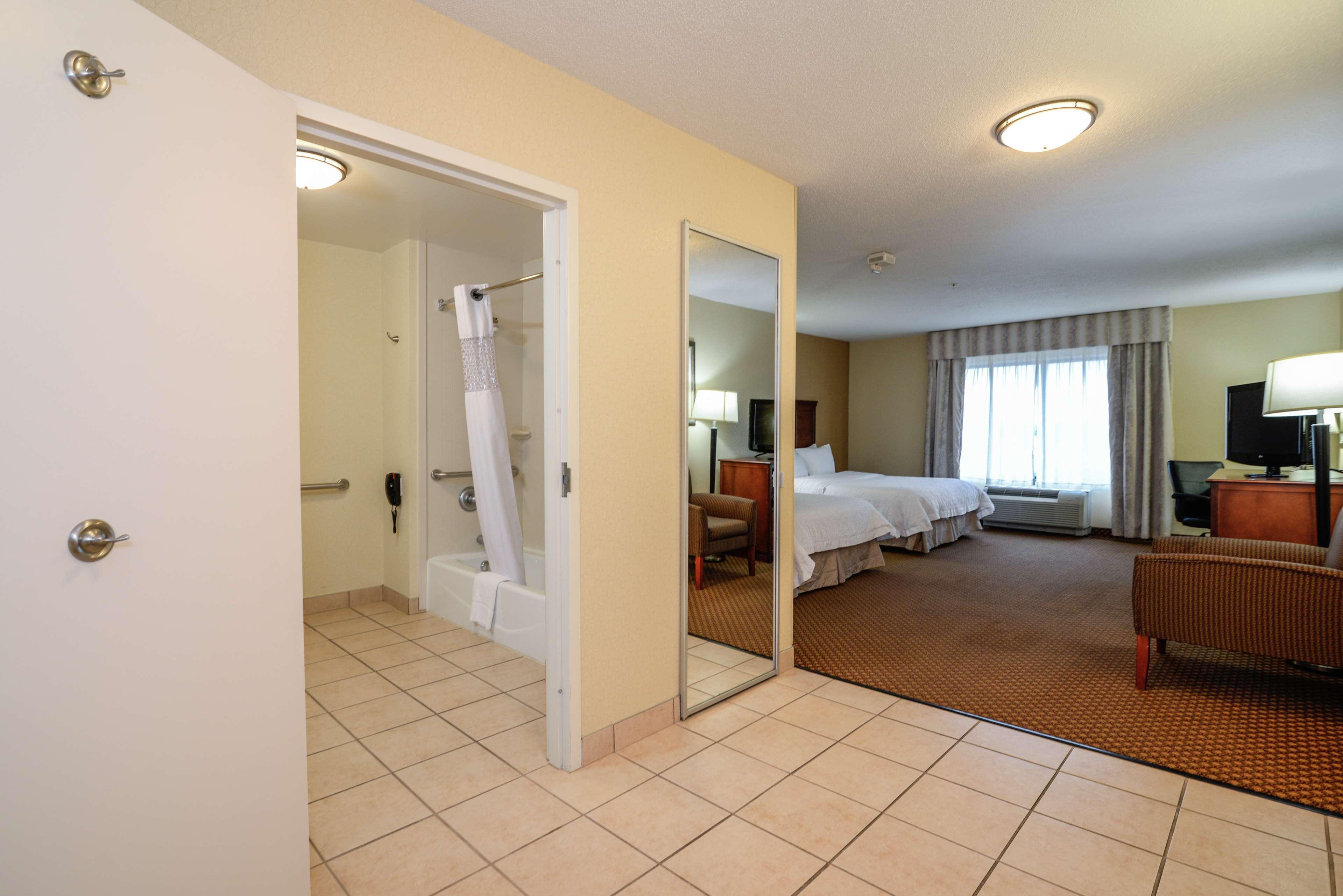Hampton Inn & Suites Detroit/Chesterfield Exteriér fotografie